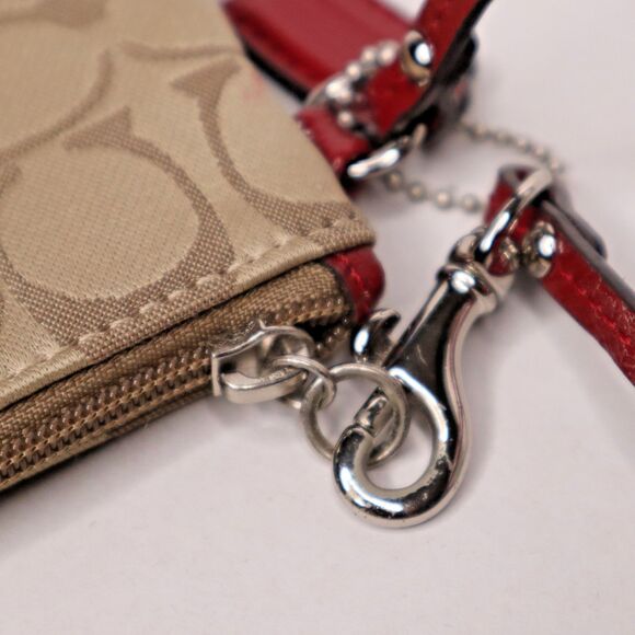 Vintage COACH Poppy Signature Jacquard Monogram Wristlet Red/Beige 6.5in x 4.5in - Picture 5 of 10
